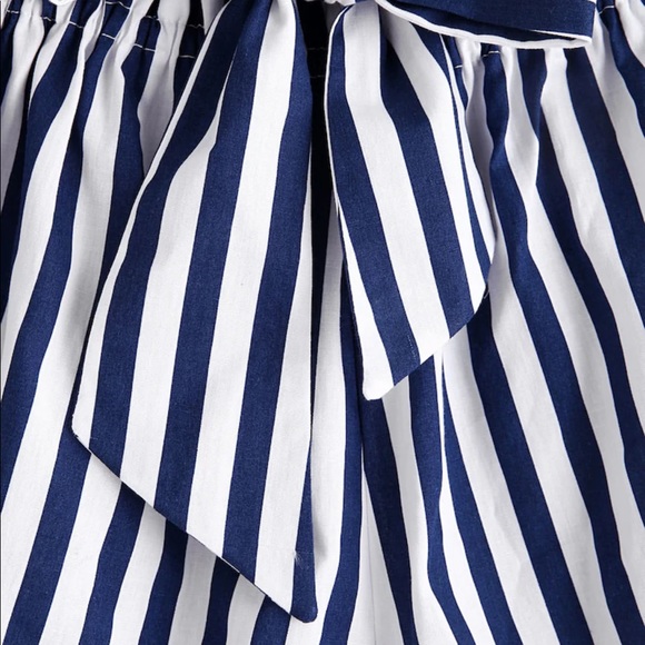 SOLD OUT❗️Striped Self Tie Waist Shorts - Picture 3 of 8